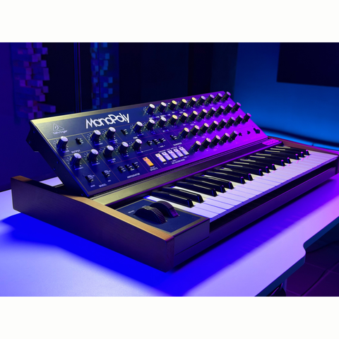 Behringer MonoPoly